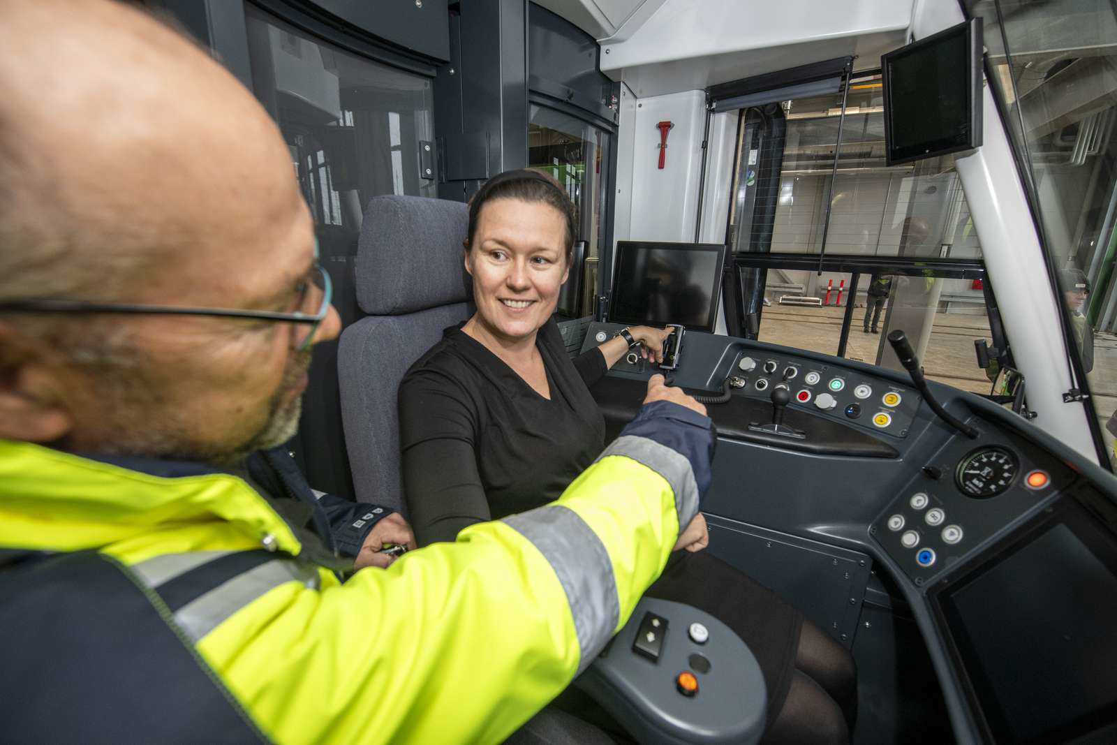 Kom til Åbent Hus på Letbanens Kontrol- og Vedligheholdelsescenter søndag 29. september. Foto fra Åbent Hus i 2023. 2