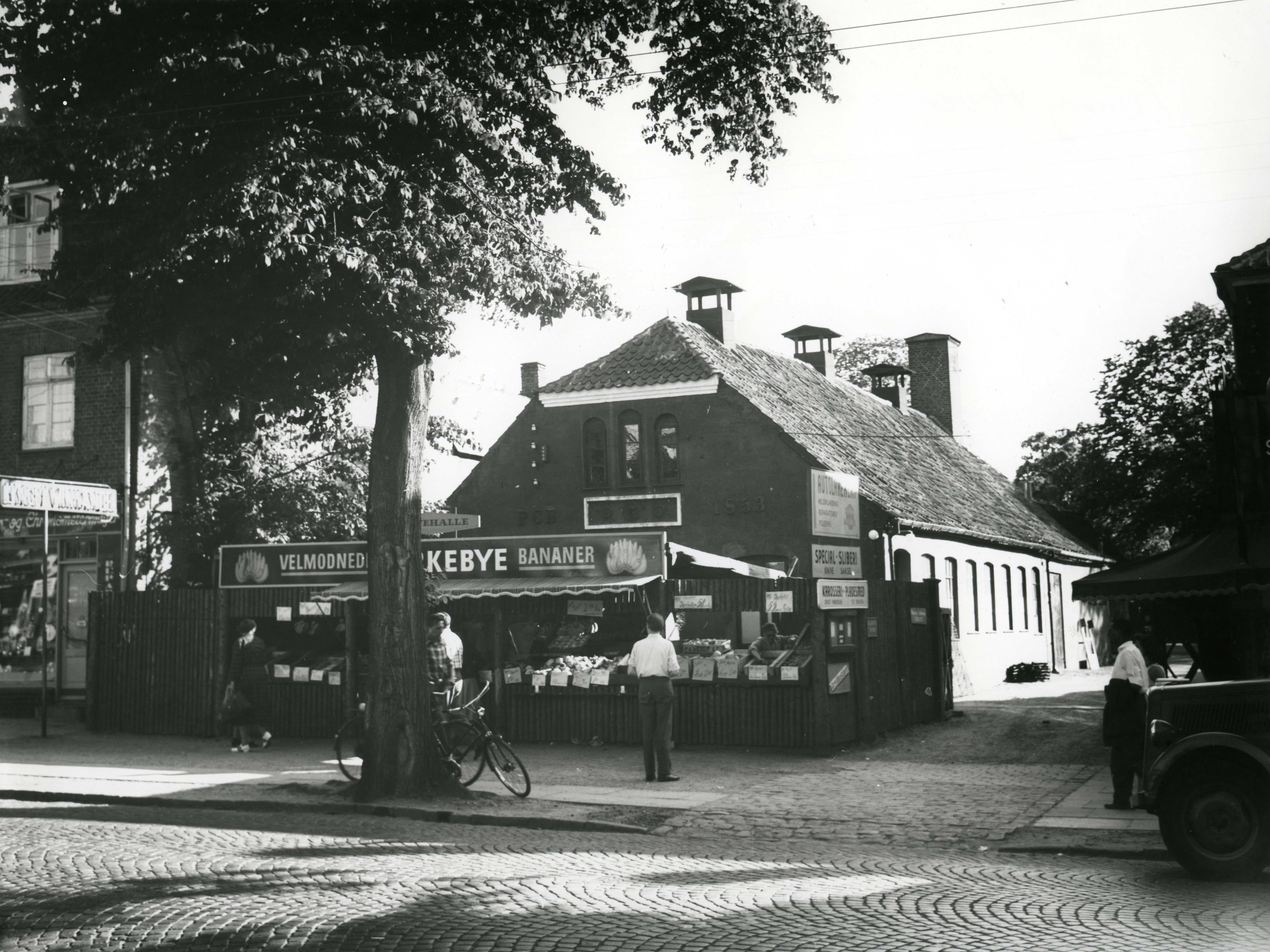 Lyngby Hovedgade 70, 1950 - Bentzens Jernstøberi